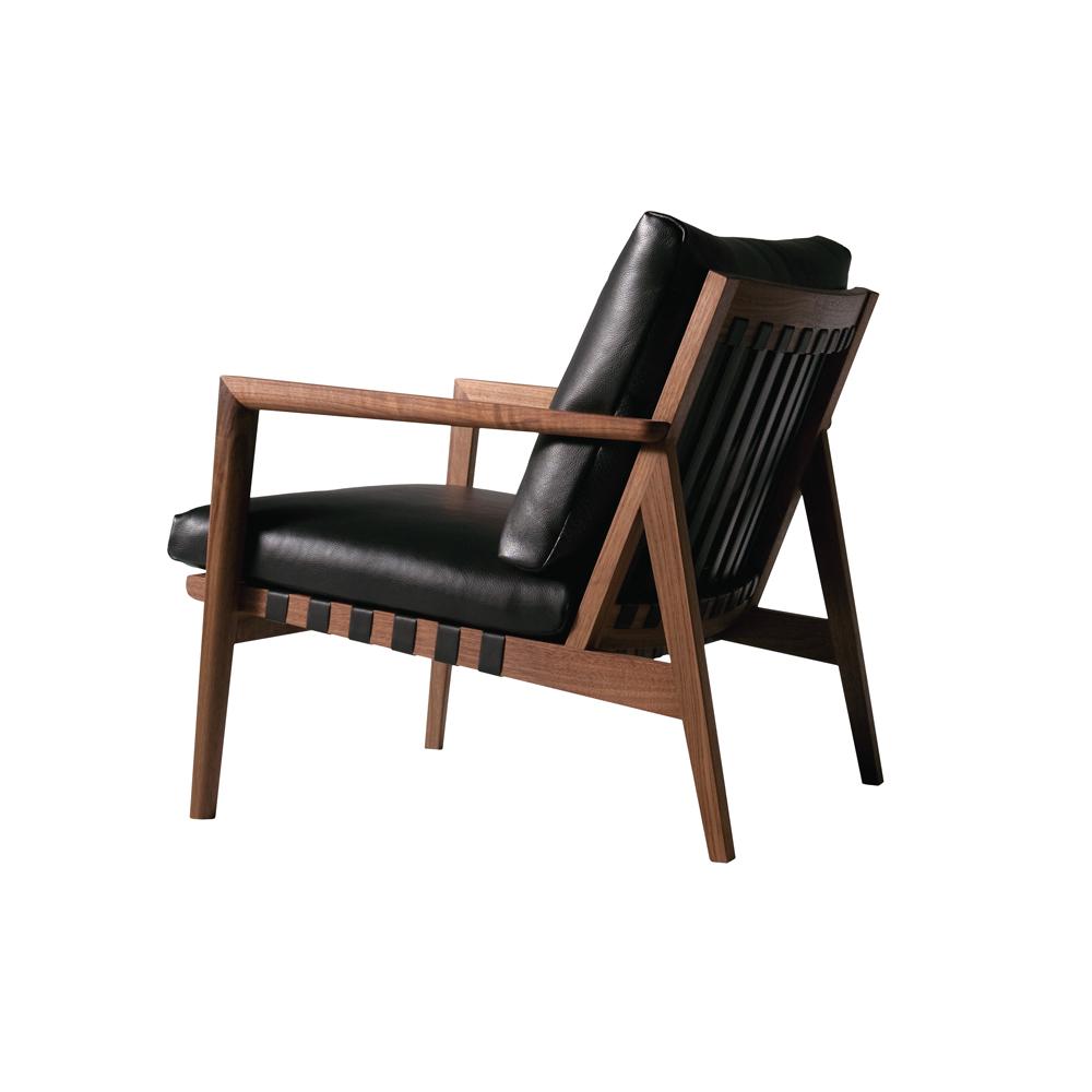 Blava | Lounge chair | Walnut oil | Black