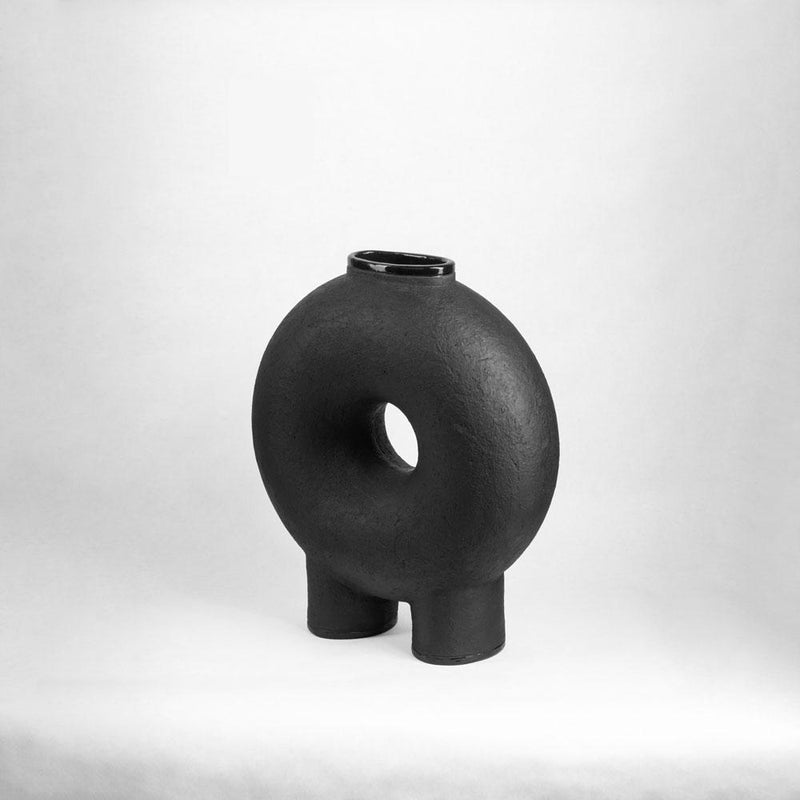 Kumanec | Two Legs Vase | Black
